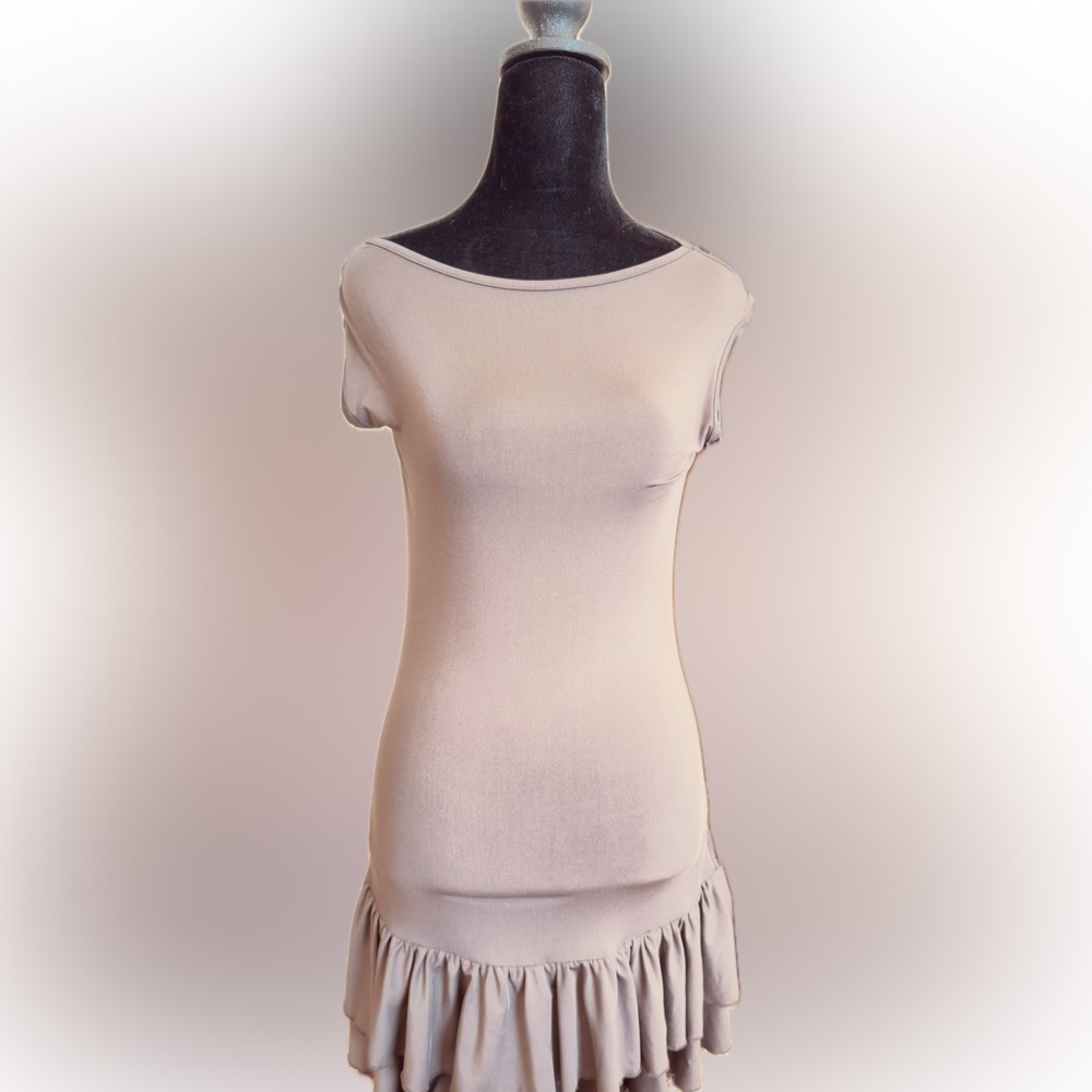 Elegant Cream Women's Sleepwear